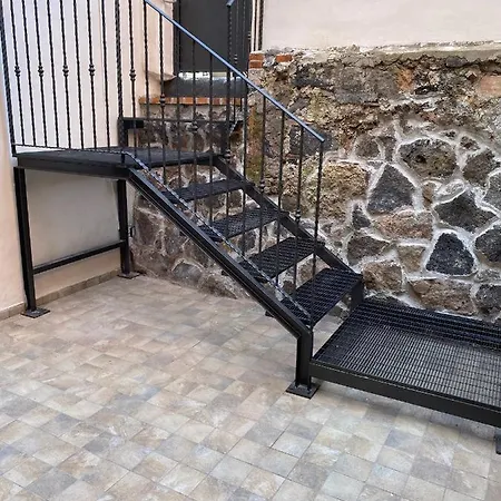 Cortile Mongibello 아파트 *