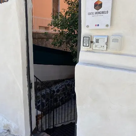 아파트 Cortile Mongibello