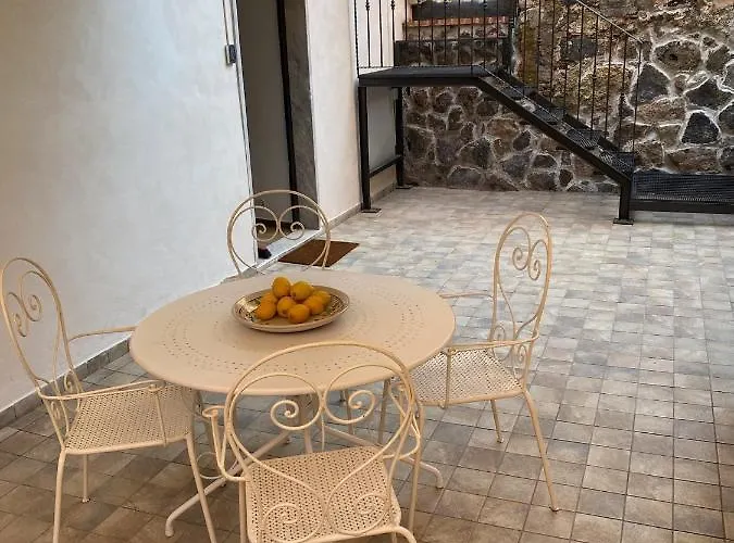 Cortile Mongibello アパート カターニア